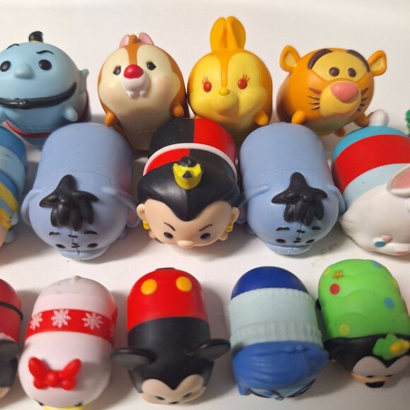 Disney Tsum Tsum Mini Figures Mickey Minnie Alice Chip Dale Mixed Holidays - Picture 7 of 9